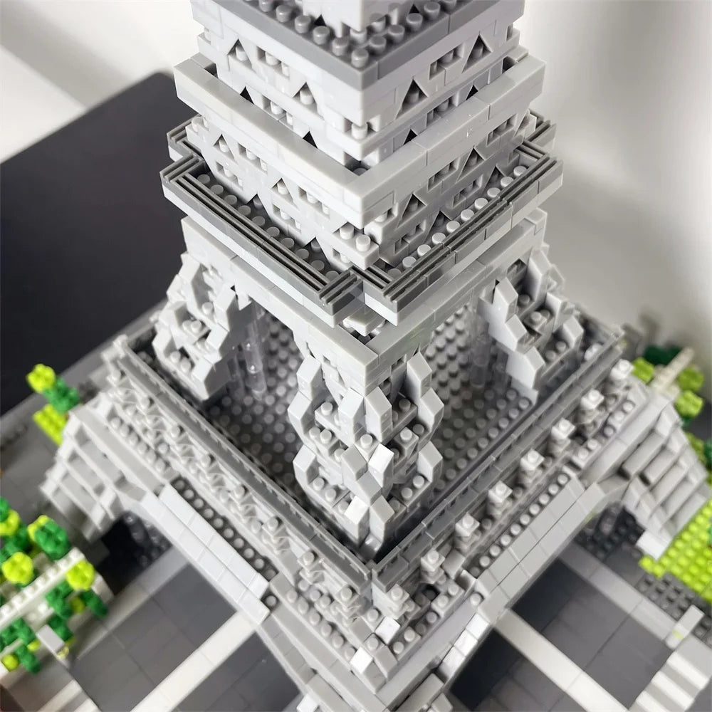 Torre Eiffel de Construcción